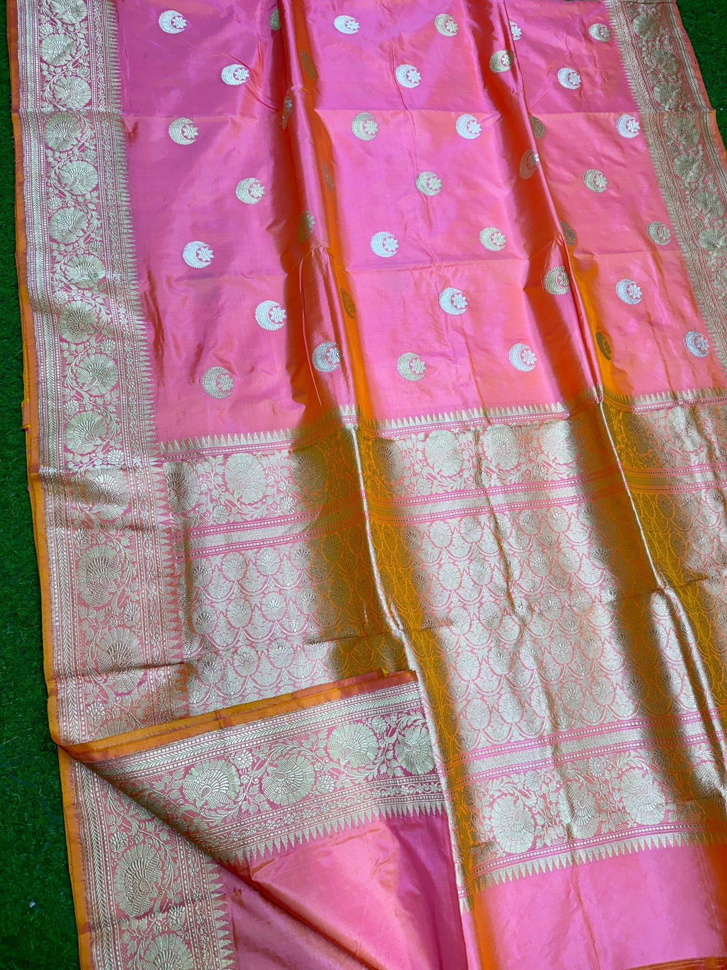 Banarasi handloom Khaddi pure Katan silk hand weaving saree.