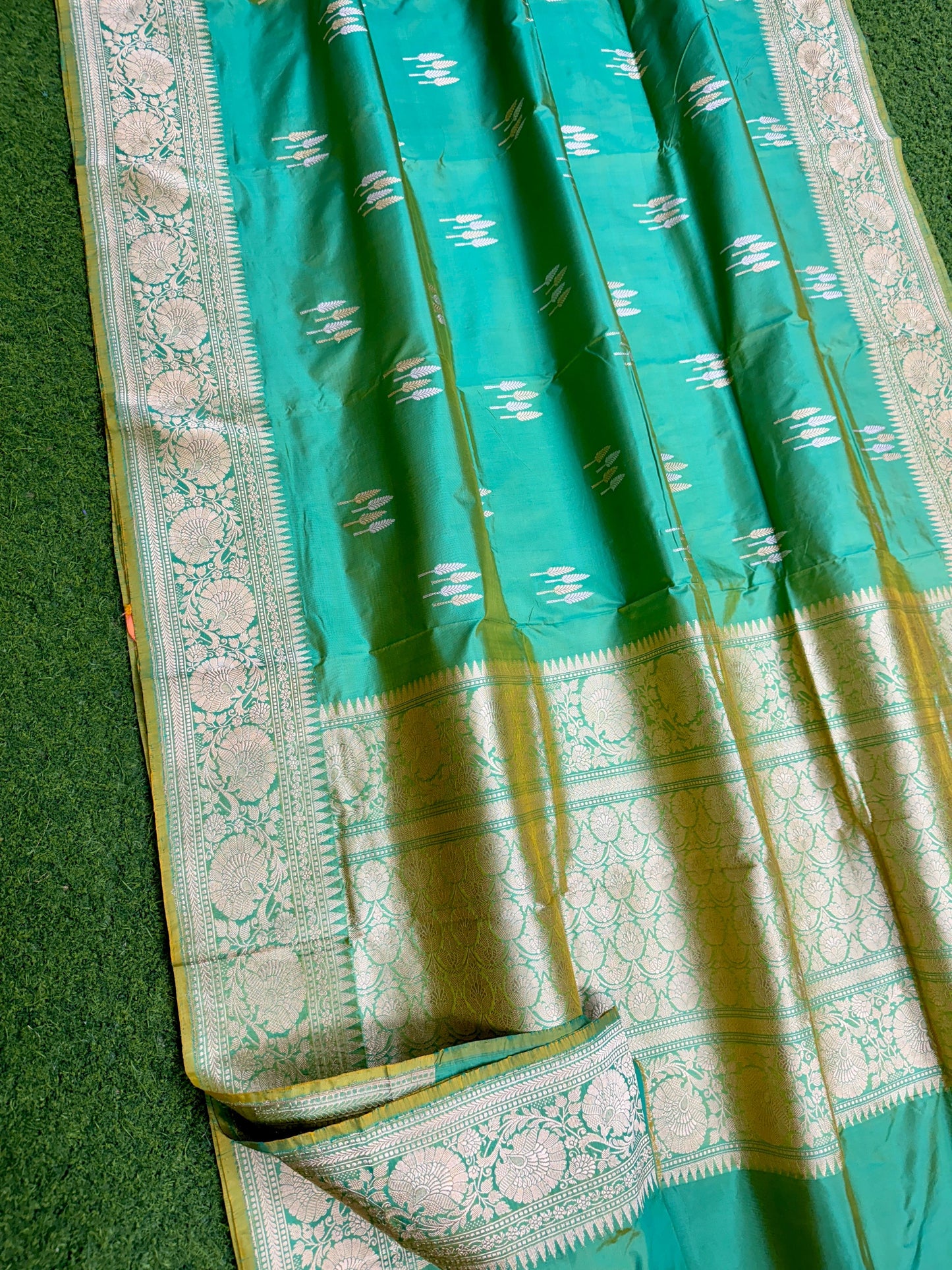 Katan Banarasi saree