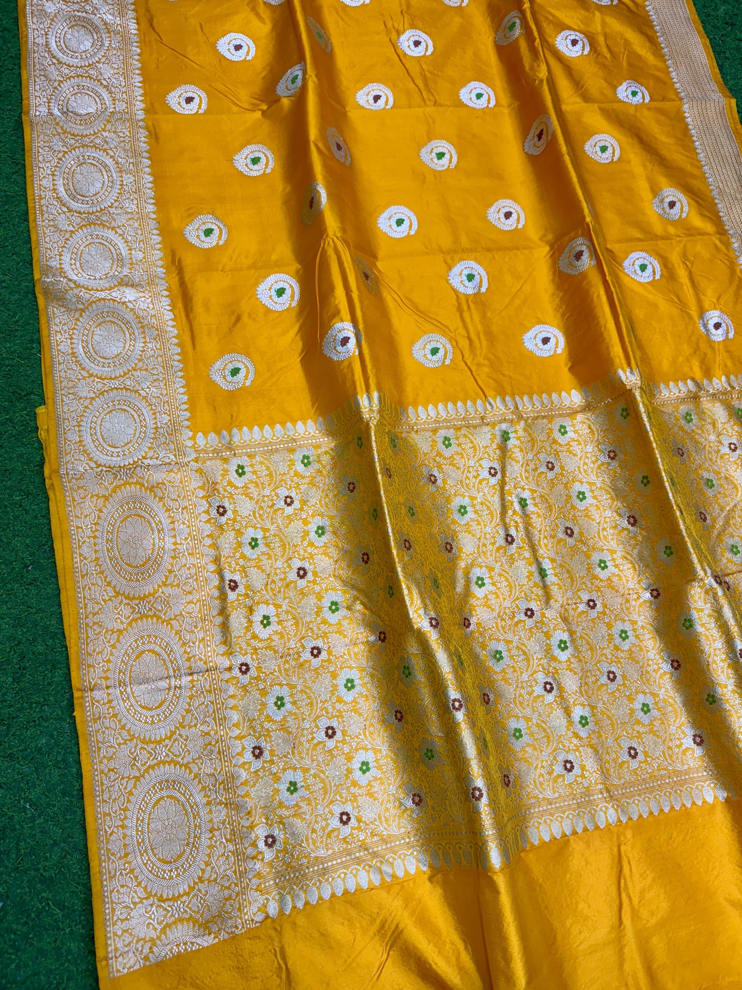 Banarasi handloom Khaddi pure Katan silk hand weaving saree.