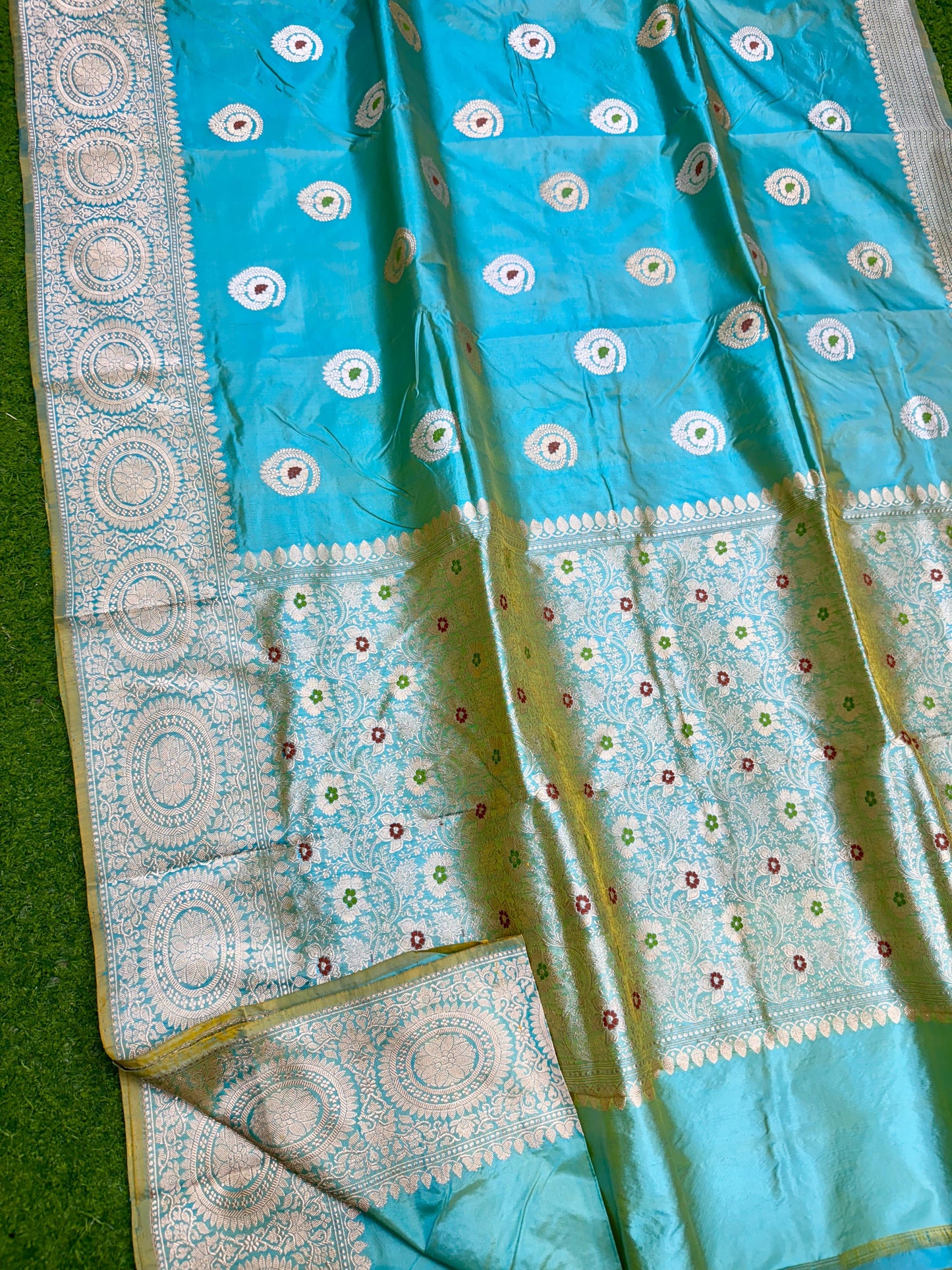 Banarasi handloom Khaddi pure Katan silk hand weaving saree.