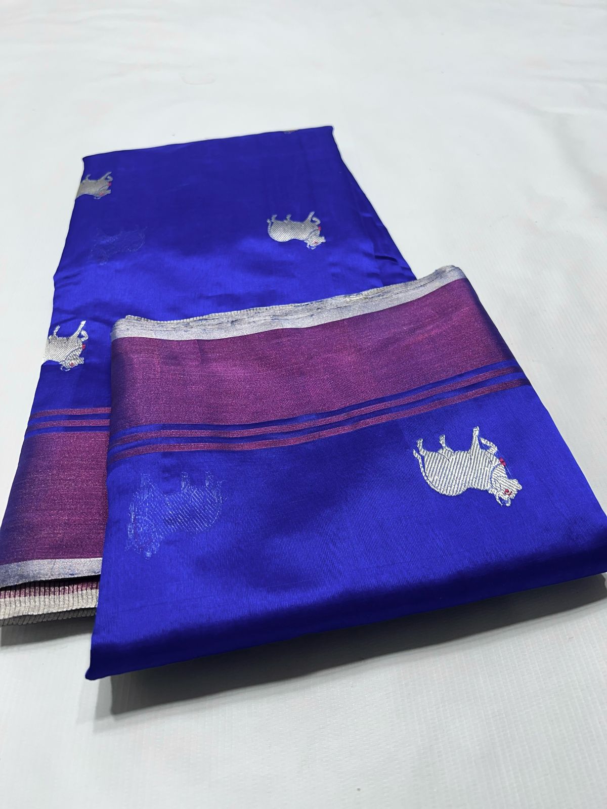 Traditional Indian Chanderi silk saree with allover Eknaliya Mina butties