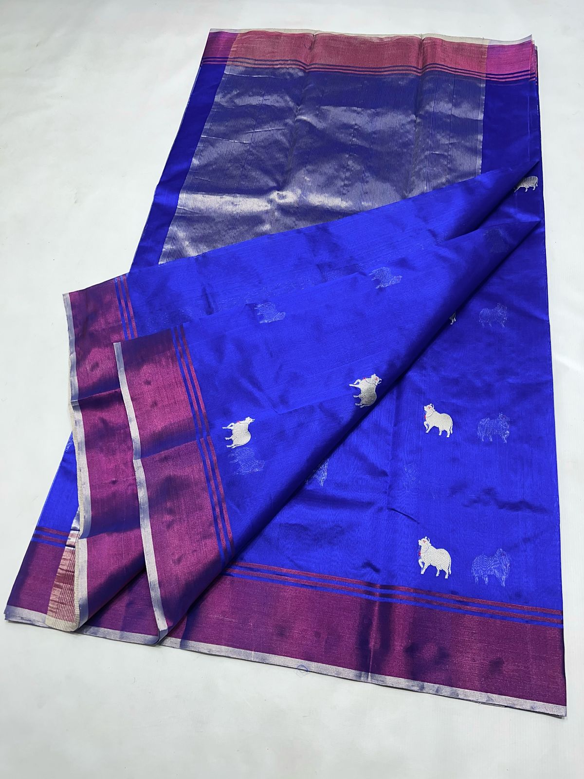 Traditional Indian Chanderi silk saree with allover Eknaliya Mina butties